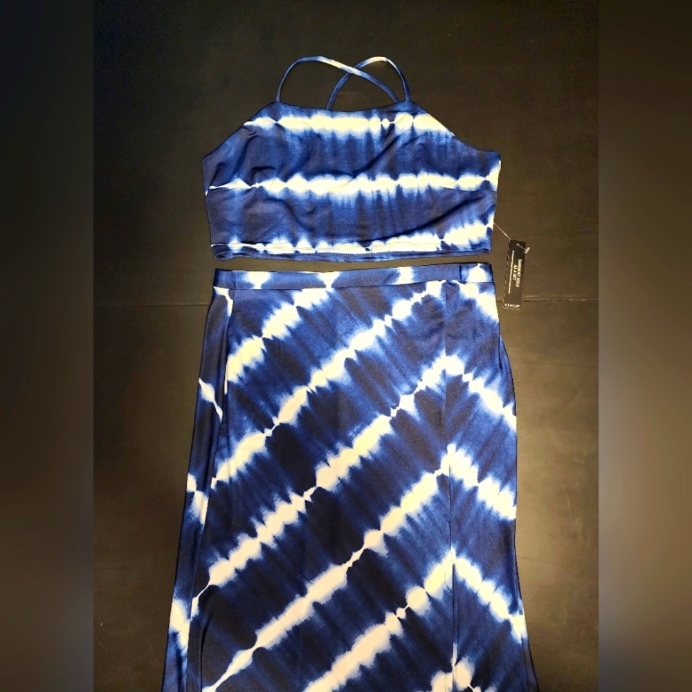 Venus Women's Top With Long Skirt Set, tie‑dye blue & white